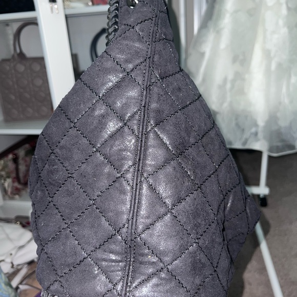 Stella McCartney Black Quilted Shoulder Bag with Silver Chain - Picture 9 of 12